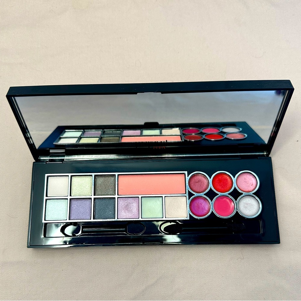 Pupart Puda Makeup Kit S323 Italy